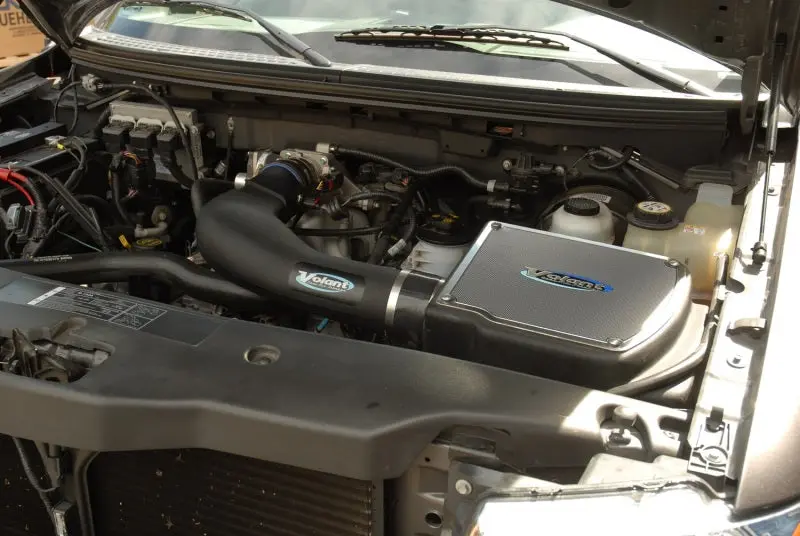 Volant 04-05 Ford F-150 4.6 V8 Pro5 Closed Box Air Intake System 2