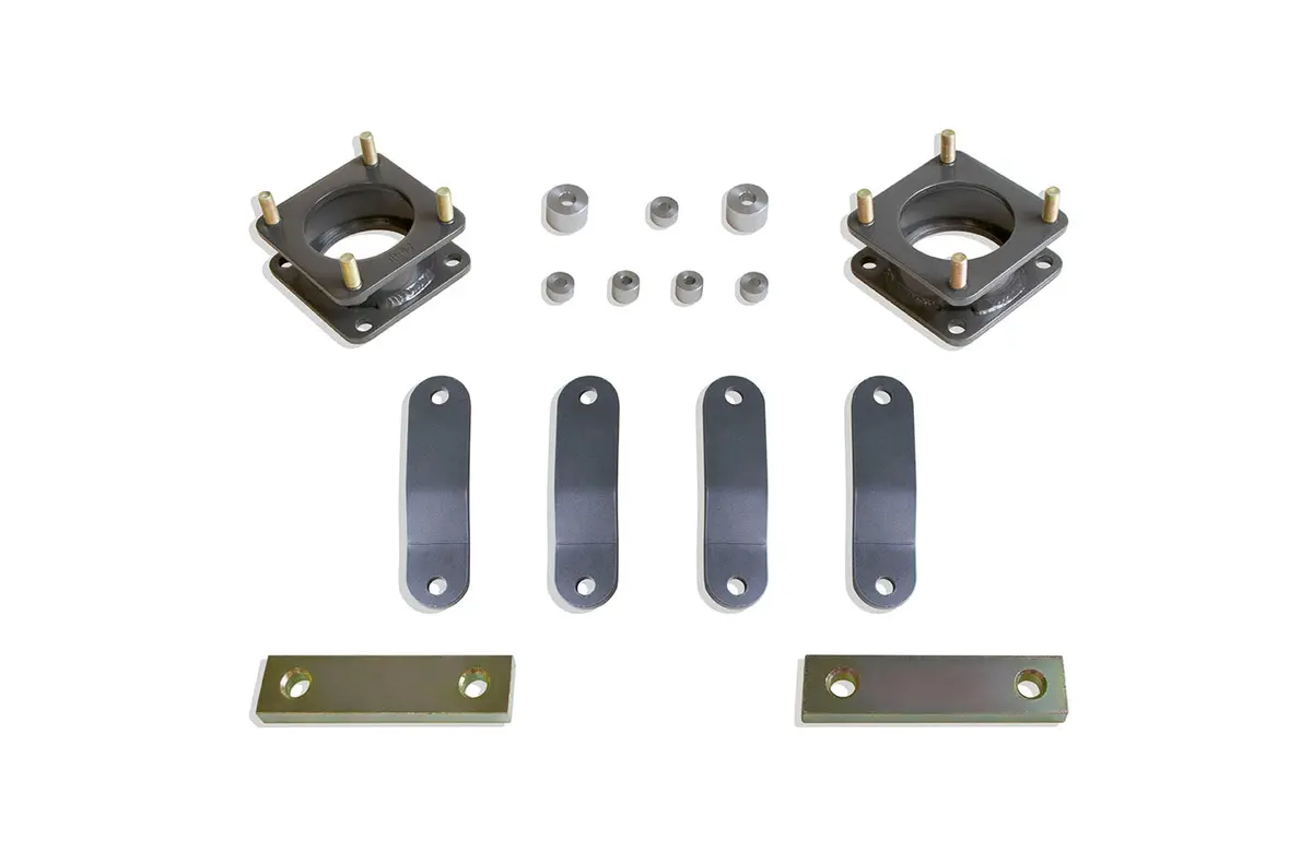 2.5"/1" Leveling Kit W/ Shackles 1
