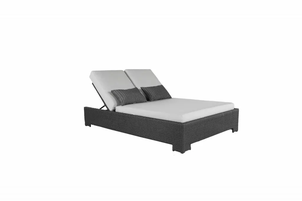 Brighton Square Outdoor Daybed 1