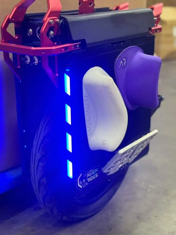 Commander Gt Pro Led Accent Light Upgrade 1