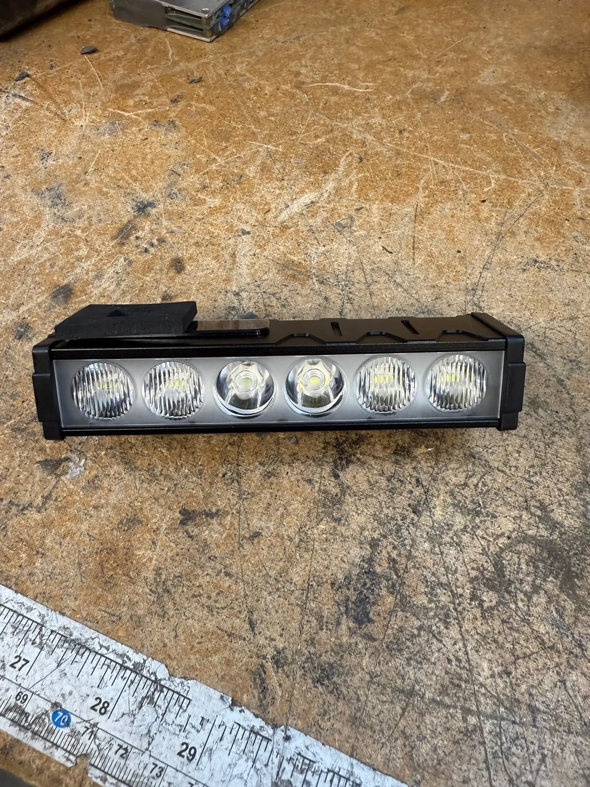 6 Led Wide Beam Headlight 1