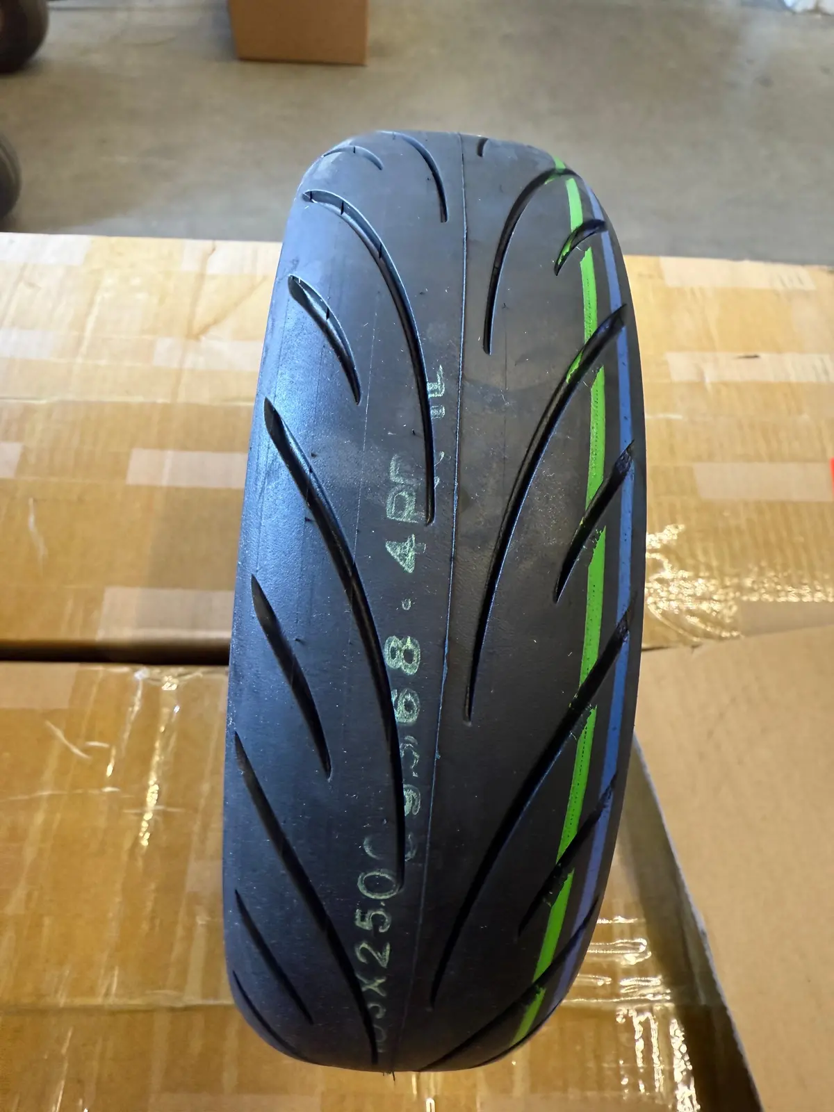 10.5X2.50 Tubeless Tire - Cst 1