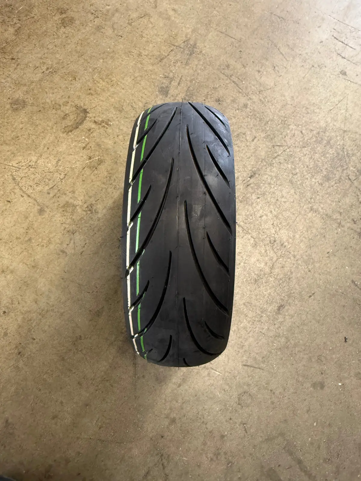 Niu Kqi3 Pro Tire (9.5X2.5) 1