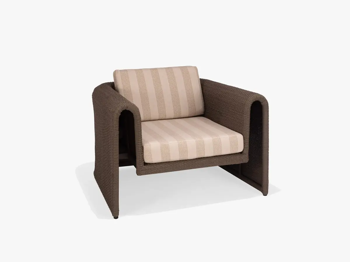 Em Lounge Chair W/Cushion - M8502p 1