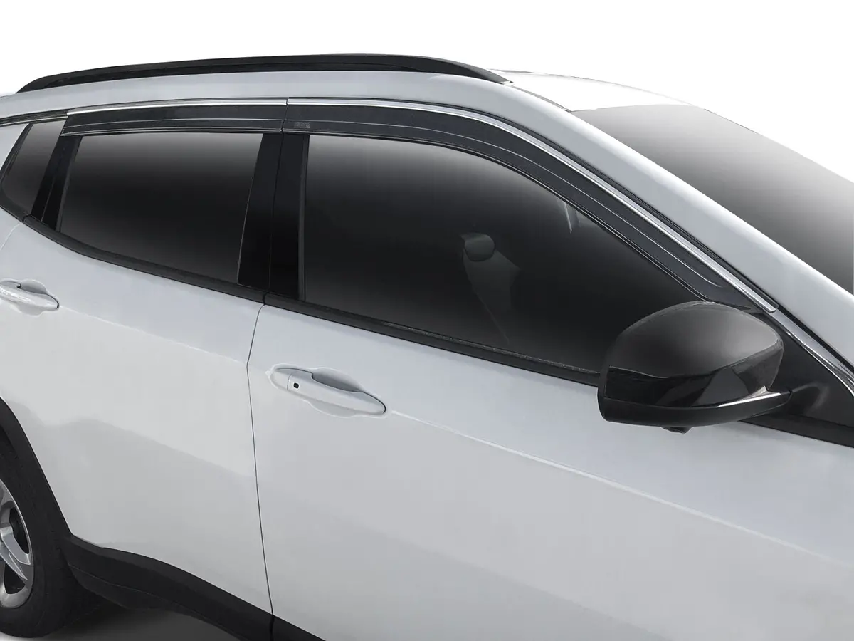 Low Profile Ventvisor Deflector; Smoke With Chrome Trim; Outside Mount; 4 Pc. 1