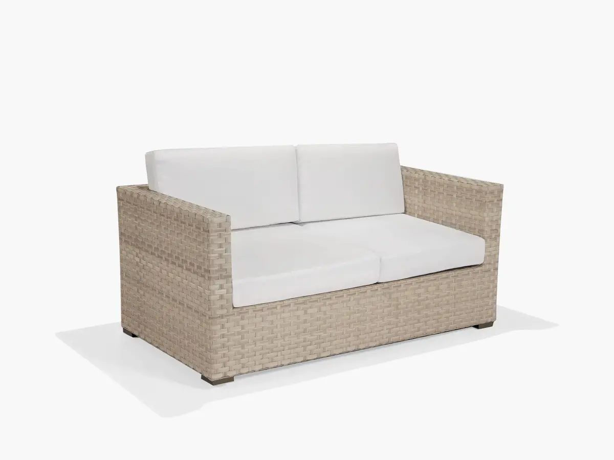 Nexus Love Seat 1