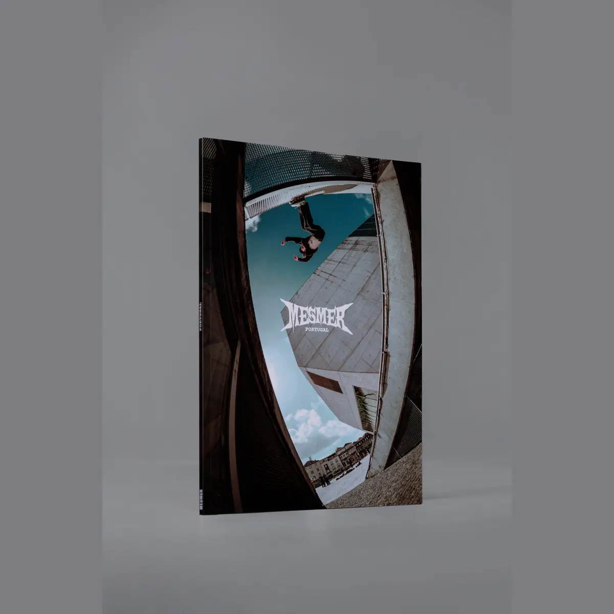 Mesmer Book Portugal 1